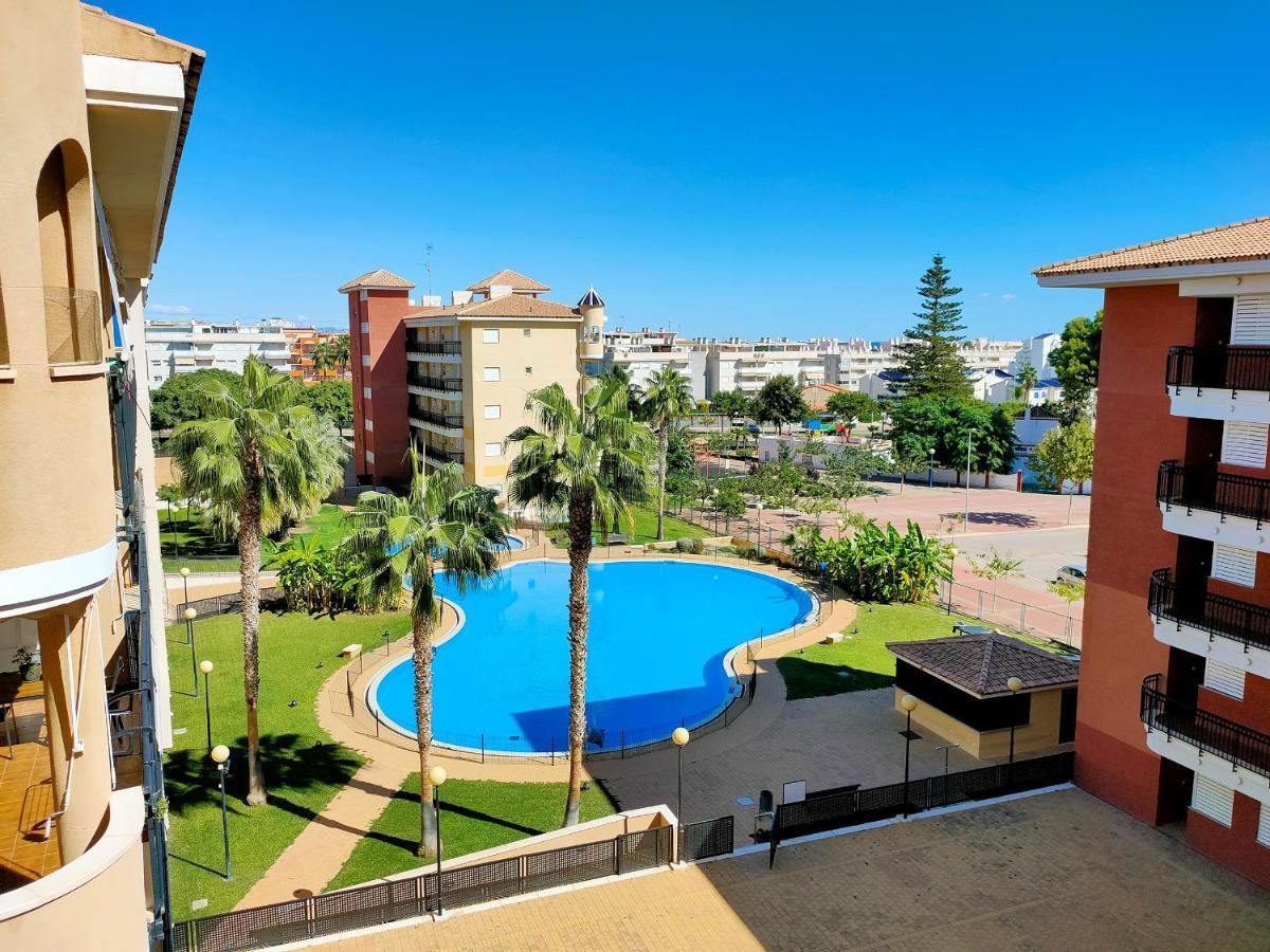 Global Properties, Apartamento Con Terraza Y Piscina En La Playa De Canet Canet d'En Berenguer Luaran gambar