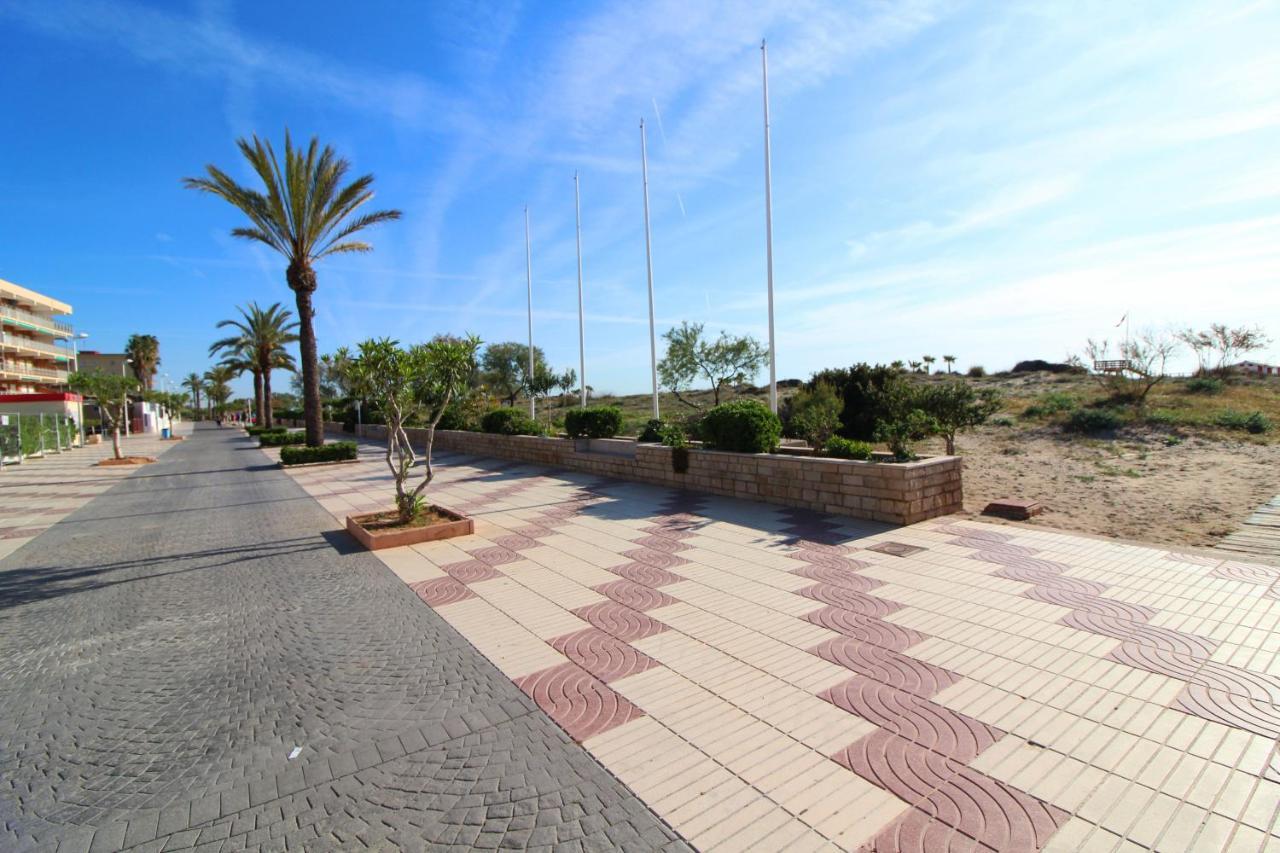 Global Properties, Apartamento Con Terraza Y Piscina En La Playa De Canet Canet d'En Berenguer Luaran gambar
