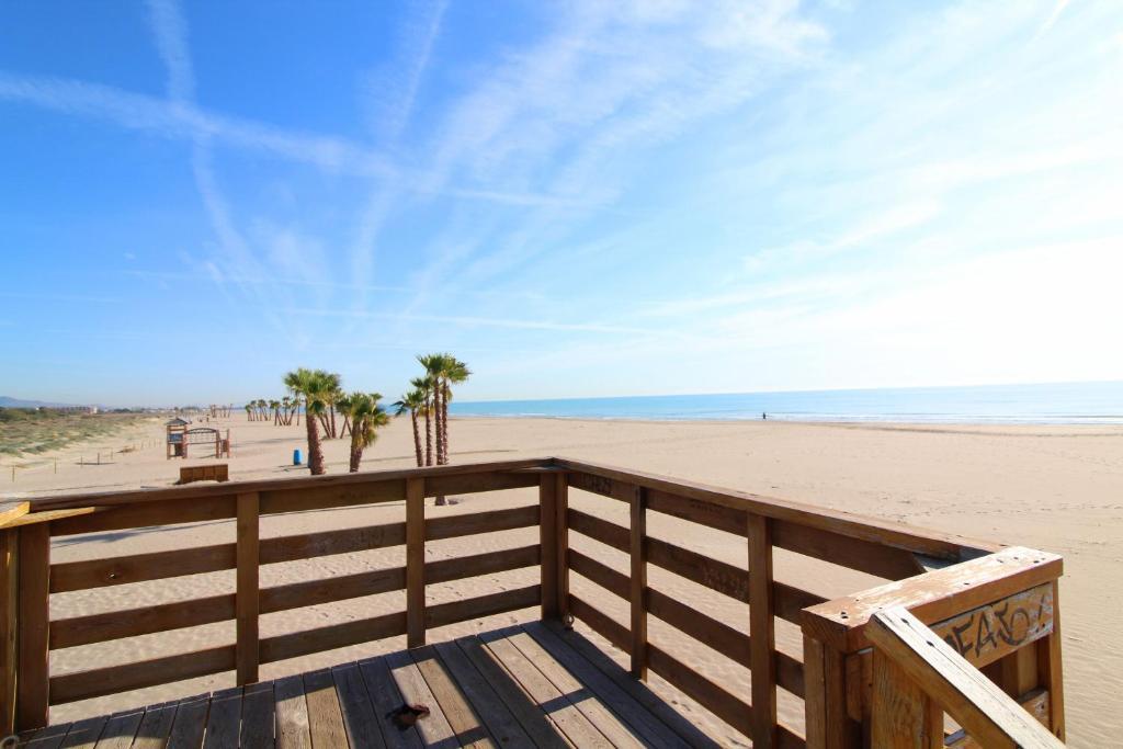 Global Properties, Apartamento Con Terraza Y Piscina En La Playa De Canet Canet d'En Berenguer Luaran gambar